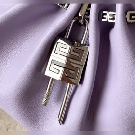 Givenchy KennyBag Сумка на цепочке С первого взгляда я влюбилась 