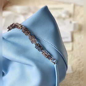 Givenchy KennyBag Сумка с цепочкой С первого взгляда я влюбилась 