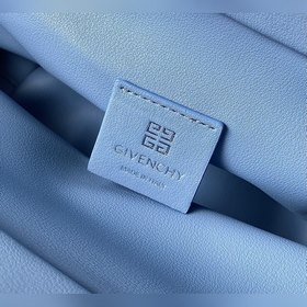 Givenchy KennyBag Сумка с цепочкой С первого взгляда я влюбилась 