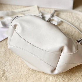 Givenchy KennyBag Сумка на цепочке С первого взгляда я влюбилась 