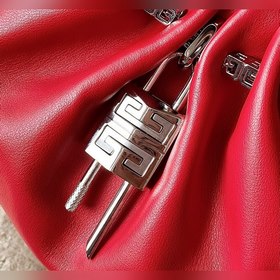 Givenchy KennyBag Сумка на цепочке С первого взгляда я влюбилась 