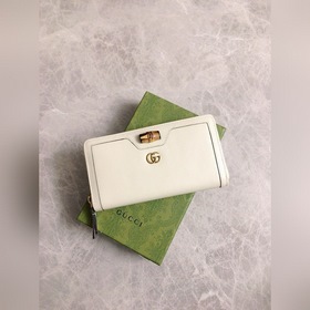 GUCCI Сумка с двойным логотипом G и застежкой-молнией Модель： 65