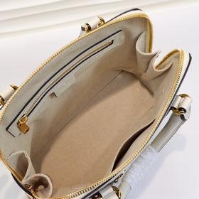 GUCCI Модная сумка через плечо из импортной кожи Модель： 000212 Б