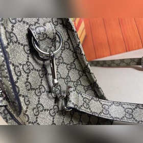GUCCI Классическая сумка с цветочным узором Модель 681695 Сумка-м