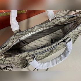 GUCCI Классическая сумка с цветочным узором Модель 681695 Сумка-м