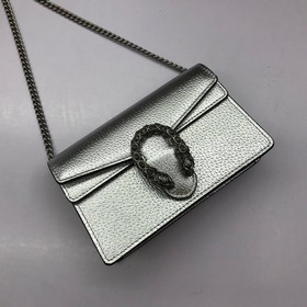 GUCCI Кожаная сумка-мини с цепочкой через плечо Артикул： 476432 