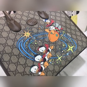 GUCCI Сумка-тоут из серии Donald Duck, модель 659983 Эта небольша