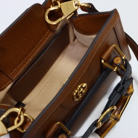GUCCI Сумка с ручками виде бамбуковых стеблей и двумя ремнями Мод