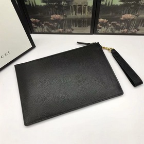 Кожаная сумка GUCCI Модель： 523684 Кожаная сумка из серии Animal