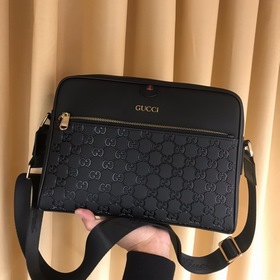 GUCCI Модная сумка через плечо Модель： 501-4 Итальянская кожа вы