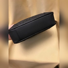 GUCCI Мужская сумка через плечо из импортной кожи Модель： 0263 Ит