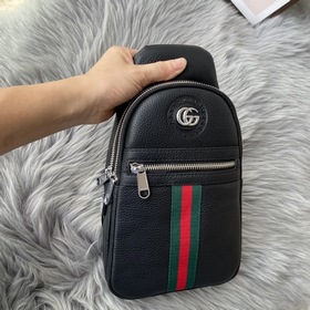 GUCCI Мужская сумка на грудь Модель： 5002 Оригинальный дизайн от 