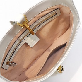 GUCCI Сумка под мышку Модель： 636709 Белая кожа Размеры： ширина 2