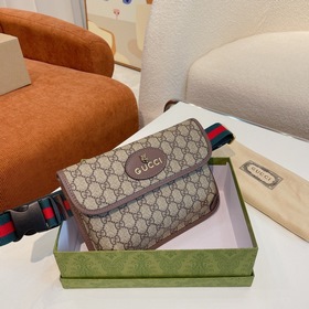 GUCCI Классическая сумка на пояс/грудь с классическим брендовым р