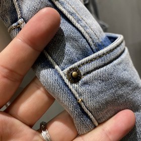 GUCCI Мужские джинсы из светлого денима Эта модель джинсов занима