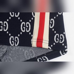 Классические шорты Gucci с вышитыми буквами из коллекции весна-ле