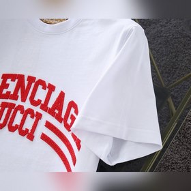 Совместная коллекция Gucci и Balenciaga. Короткий рукав с буквами
