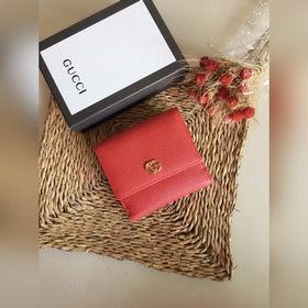 Короткий кожаный кошелек GUCCI, артикул： 456122 Импортная натурал