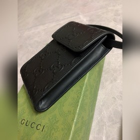 Gucci Новая модель кошелька с тиснением двойного G для ранней осе