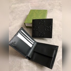 Кожаный кошелек Gucci с тиснением двойного G Модель： 625565 Кожа