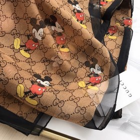 GUCCI Шарф из шелка с изображением Микки Мауса Образ Микки прида