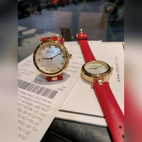 Gucci Классическая модель, необходимая для женщин с белым воротни