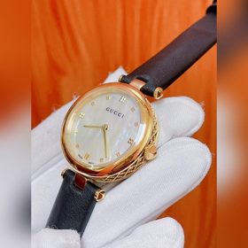 Gucci Классические часы для женщин, обязательные для обладательни