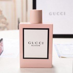 Название бренда： Gucci Цветочная радость Упаковка товара： полный