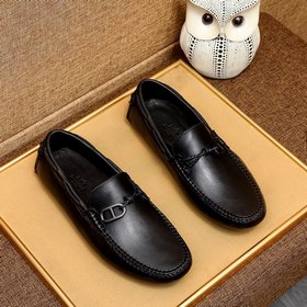HERMES Черные классические туфли с закрытым носком Изготовлены из