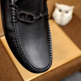 HERMES Черные классические туфли с закрытым носком Изготовлены из