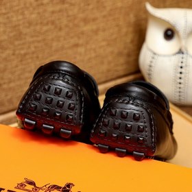 HERMES Черные классические туфли с закрытым носком Изготовлены из