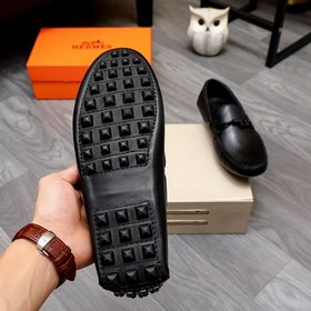 HERMES Черные классические туфли с закрытым носком Изготовлены из