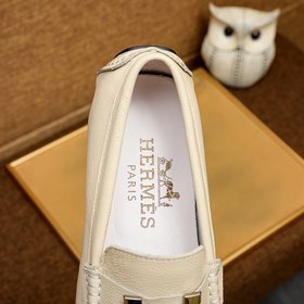 HERMES Черные классические туфли с закрытым носком Изготовлены из