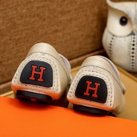 HERMES Черные классические туфли с закрытым носком Изготовлены из