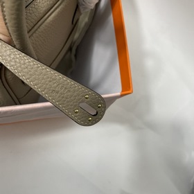 Hermès Импортная сумка из кожи телячьей кожи серебристыми застежк