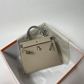Сумка Hermes KL из кожи Epsom, серый, серебряными застежками Ручн