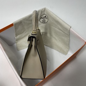 Сумка Hermes KL из кожи Epsom, серый, серебряными застежками Ручн