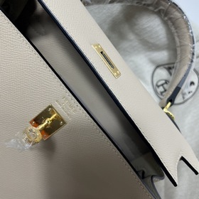 Сумка Hermes KL из кожи Epsom, серый, серебряными застежками Ручн