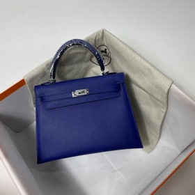 Сумка Hermes KL из кожи Epsom, электрически-синяя с золотыми сере