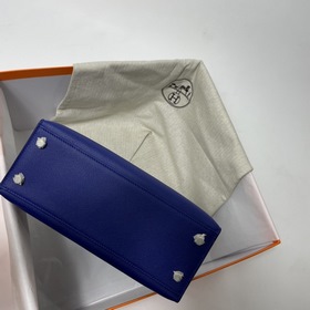 Сумка Hermes KL из кожи Epsom, электрически-синяя с золотыми сере