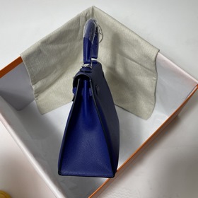 Сумка Hermes KL из кожи Epsom, электрически-синяя с золотыми сере