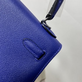 Сумка Hermes KL из кожи Epsom, электрически-синяя с золотыми сере
