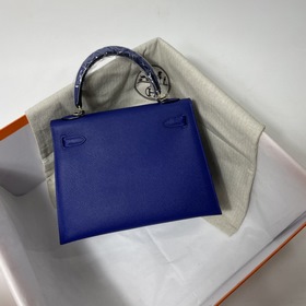 Сумка Hermes KL из кожи Epsom, электрически-синяя с золотыми сере