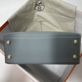 Сумка Hermes KL из кожи Epsom, льняного цвета с золотыми серебрян