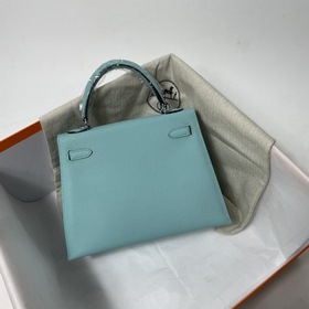 Hermès KL сумка из кожи Epsom, макаронного цвета с золотыми сереб