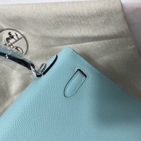 Hermès KL сумка из кожи Epsom, макаронного цвета с золотыми сереб