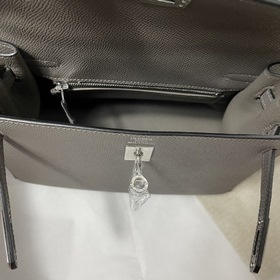 Сумка Hermes KL из кожи Epsom серебристо-золотыми застежками Ручн