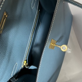 Hermès KL сумка из кожи Epsom, джинсовый синий с золотыми серебря
