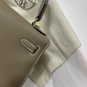 Hermès KL сумка из кожи Epsom, слоновая кость серебряной пряжкой 