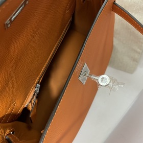 Сумка Hermes KL из кожи Epsom, оранжевая с золотыми серебряными з